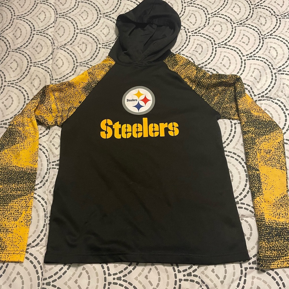 Mens small Pittsburgh Steelers hoodie